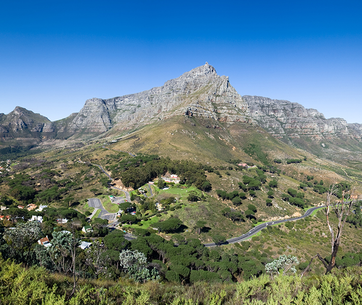 Cape Town's beauty & diversity in its natural landscapes is equalled in its melting pot of cultures, languages, cuisine & music.