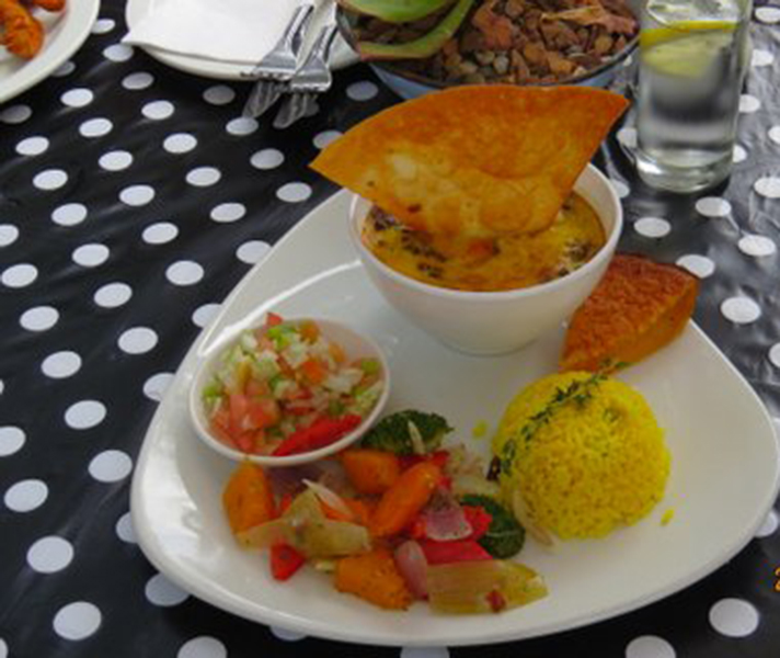 A fragrant gourmet bobotie awaited us at Geelbeck.
