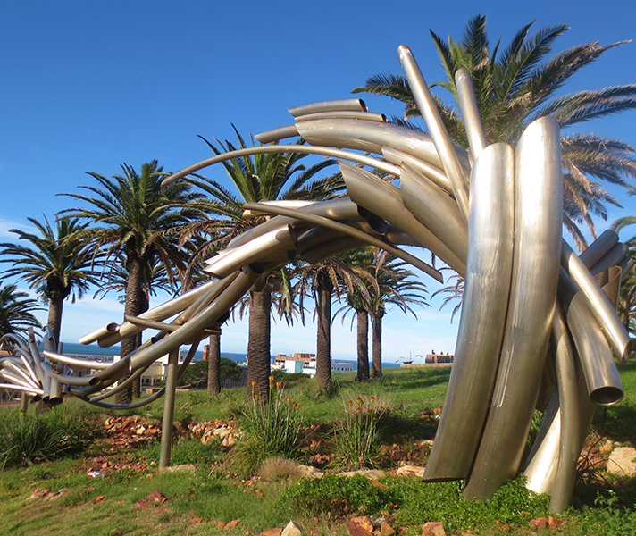 The River Memory Piece represents the now non-existent Donkin stream, and the artwork commemorates the natural environment.