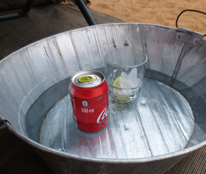 ...they can also double as handy 'fridges' to keep your drinks cool!