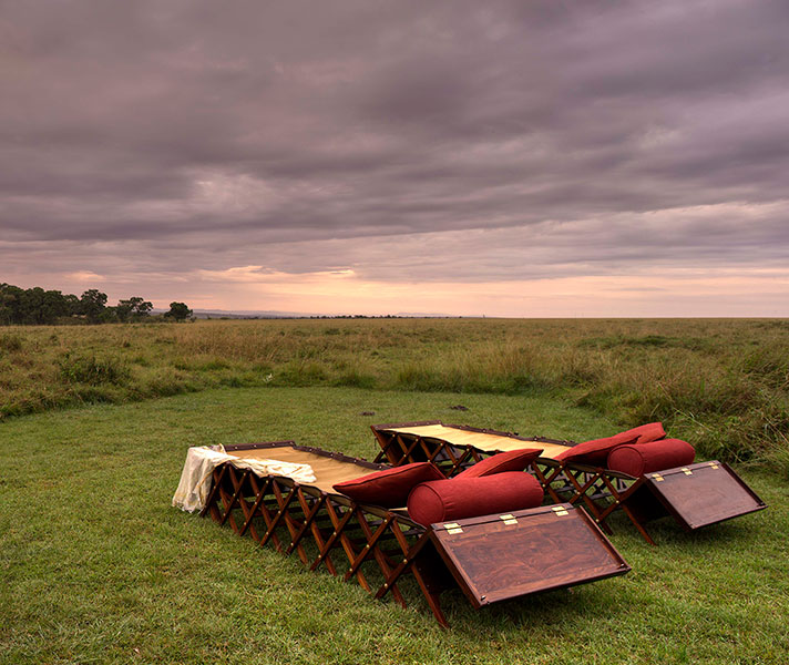Green Season provides gorgeous cloud-stacked sunsets – the best time for photographic safaris.