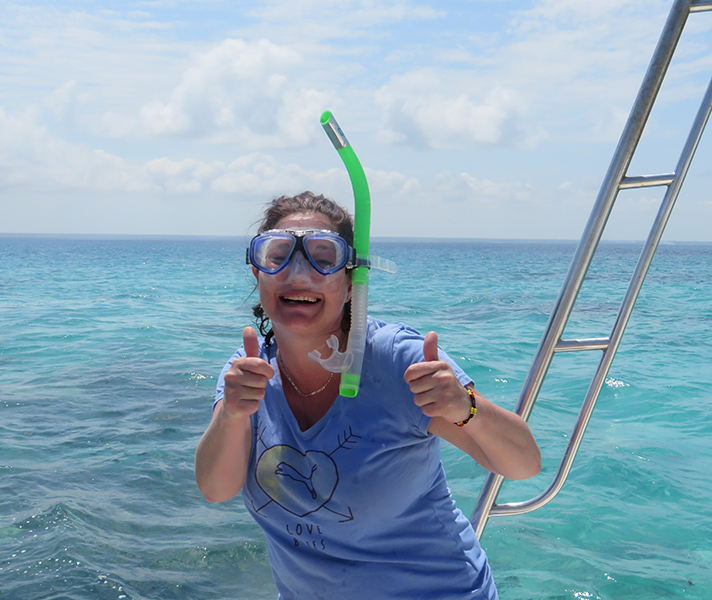 African Safari Expert, Lauren, very excited to go snorkelling at Anantara Medjumbe.