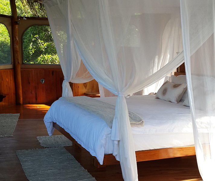Our next stop was Anvil Bay, which has beautiful rooms...