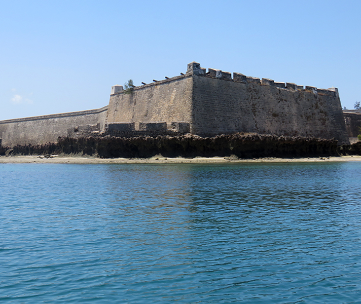 Sailing up to Ihla de Mozambique, we were greeted by the Fort of Saint Sebastian, the oldest complete fort still standing in sub-Saharan Africa.