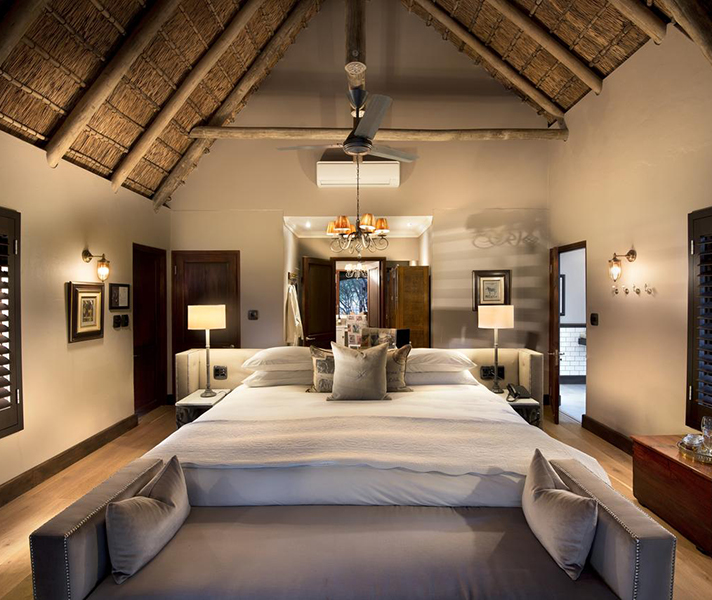 Ngala Safari Lodge has very comfortable and spacious suites that are contemporary with touches that hark back to a bygone era.