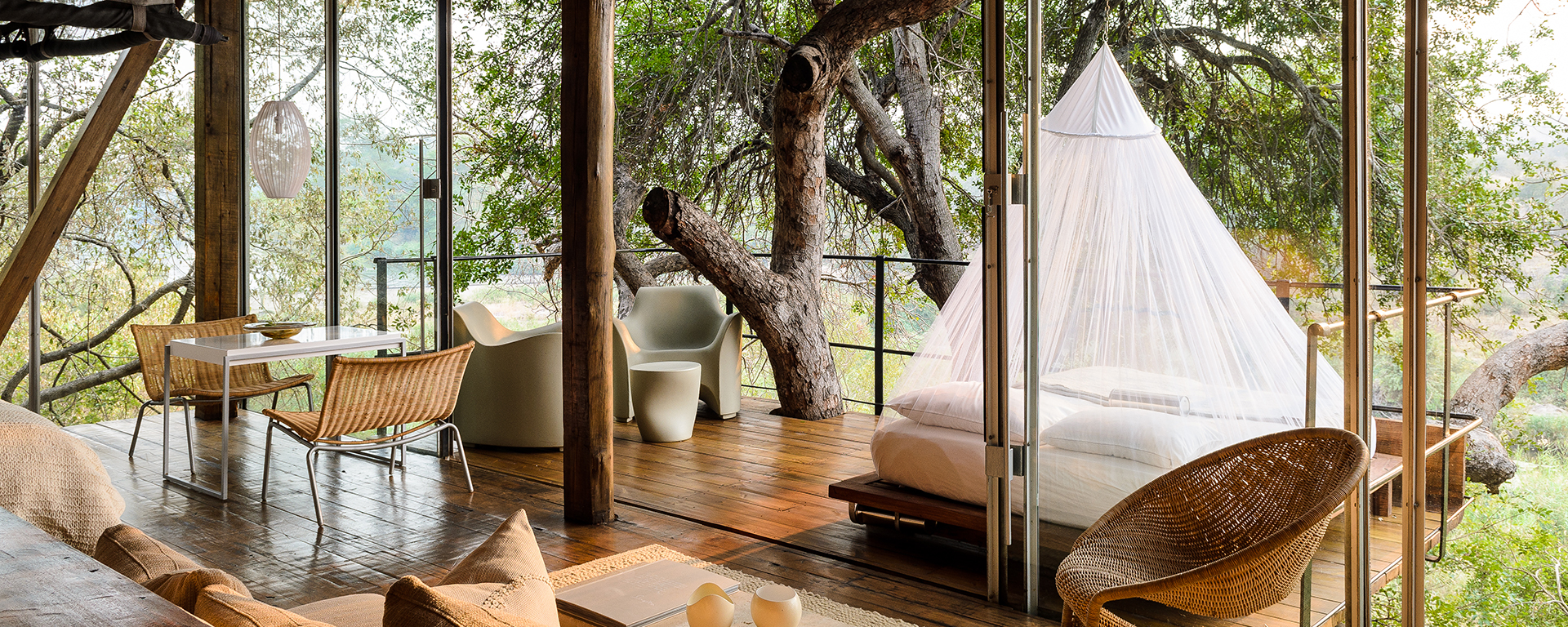 One of the boons about travelling in Green Season is that the warm weather allows you to make the most of extras like outdoor beds and showers.