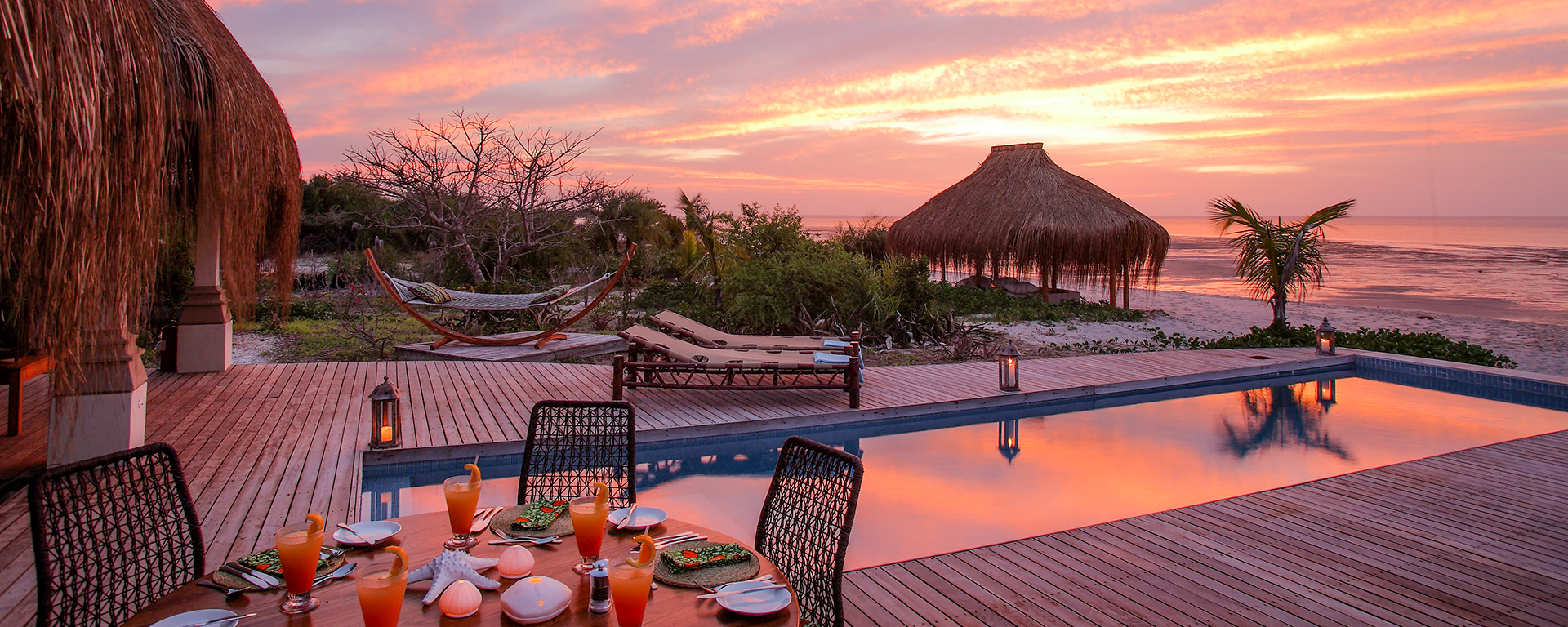 Villa Amizade in Mozambique: the ultimate combination of warm water, pristine beach and barefoot luxury.
