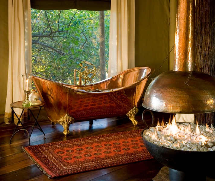 Intimate Zarafa Camp in the Selinda Reserve harks back to the glorious safaris of bygone pioneers...