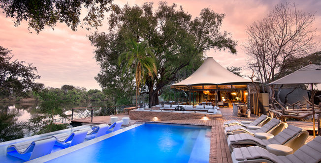 ThorntreeRiverLodge-SwimmingPool-CommunalArea