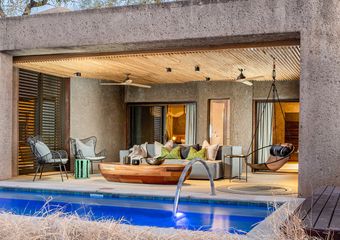 banner-earth_lodge_lux_suite_exterior_resize1