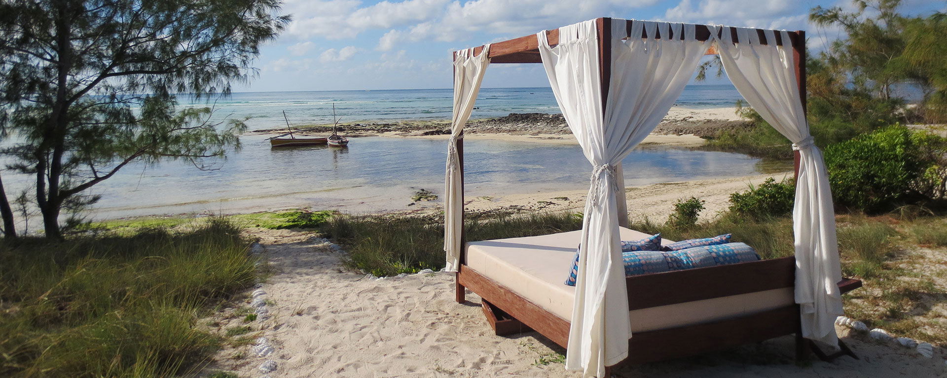 It’ll be hard to tear yourself away from one of Coral’s very comfy daybeds…