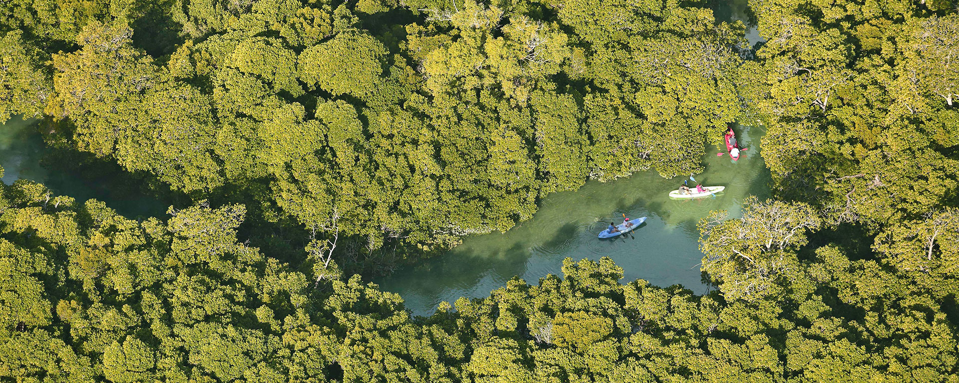 Mozambique isn’t only about amazing beaches and sublime snorkelling: you can also paddle down to Sencar Island at Azura Quilelea.
