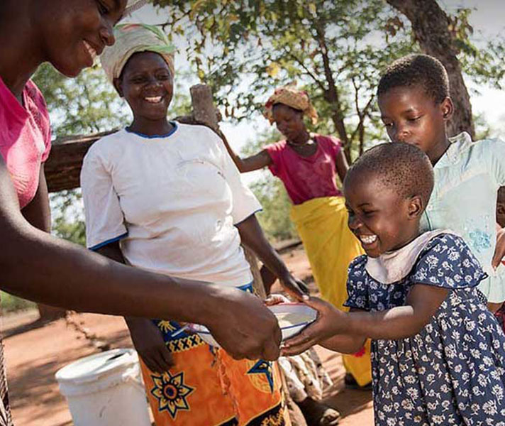 Malilangwe Trust’s Feeding Program provides a meal for more than 19 000 children every school day in Zimbabwe.