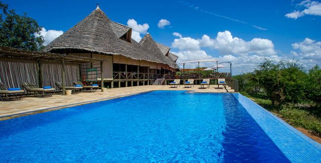 LakeBurunge_swimmingpool