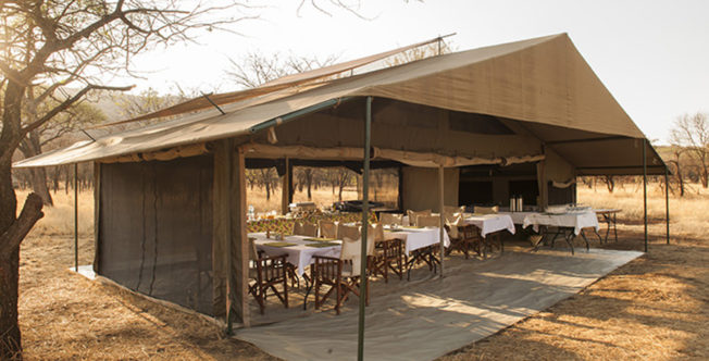 Kati-Kati-Tented-Camp_diningtent