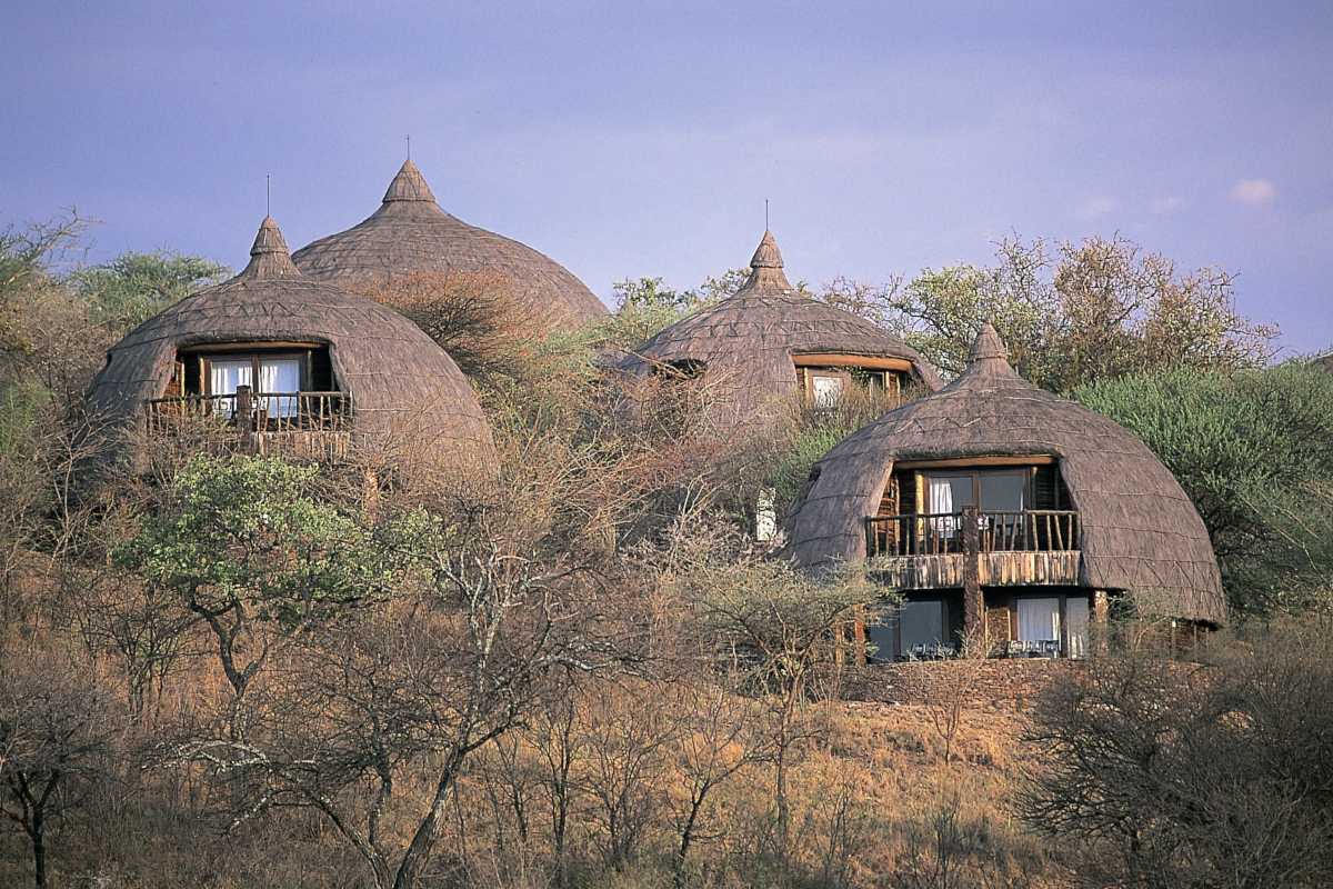 safari lodge in tanzania